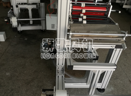 高壓風(fēng)機(jī)應(yīng)用之切膜機(jī)